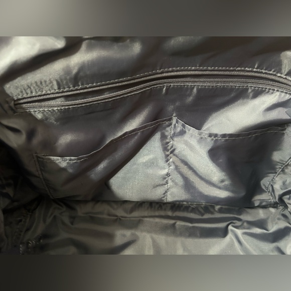 **SOLD** BEIS The Weekender
in Navy Travel Sophisticated Vacation Unisex - Picture 8 of 16